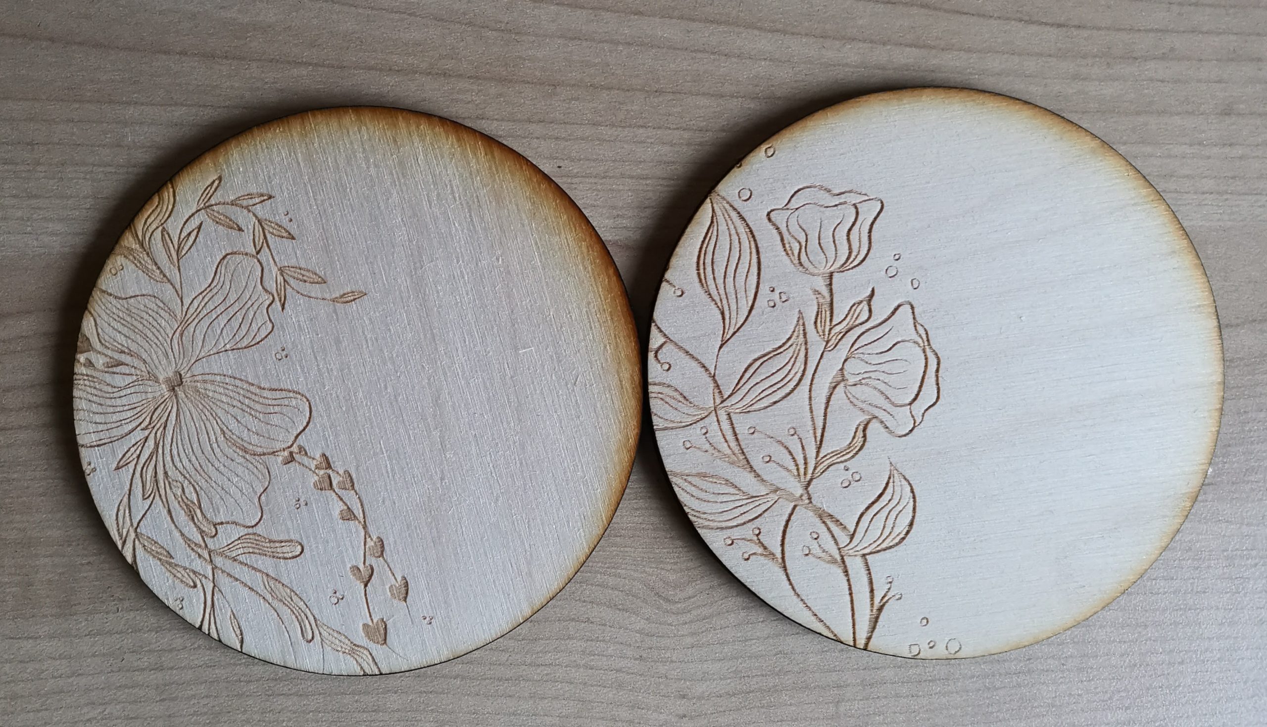 2 floral coasters